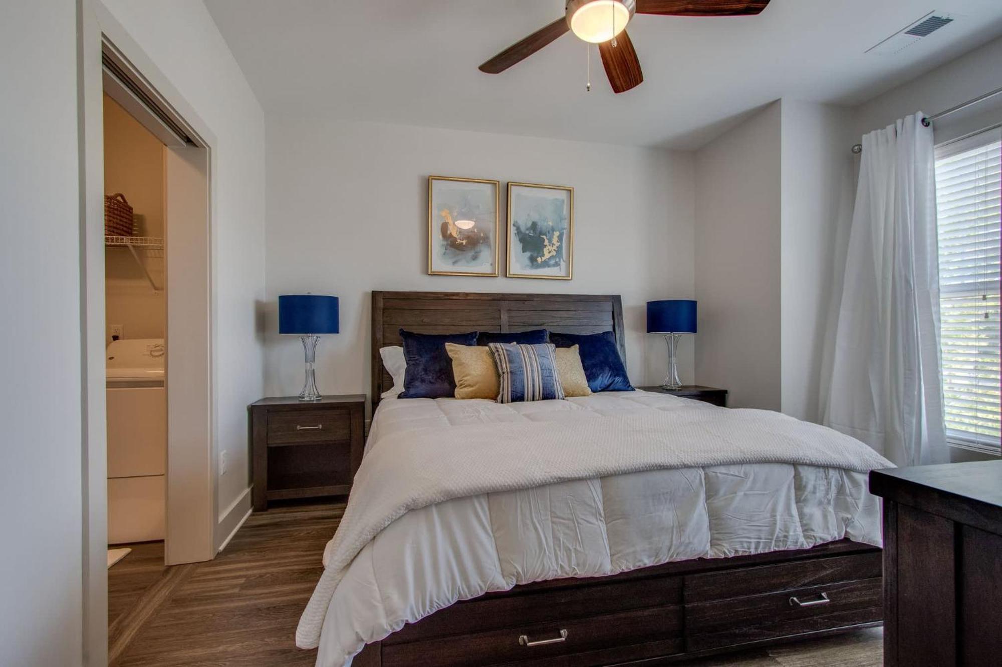 Apartment New East Nash - King Bed Short Drive To Dwntwn
